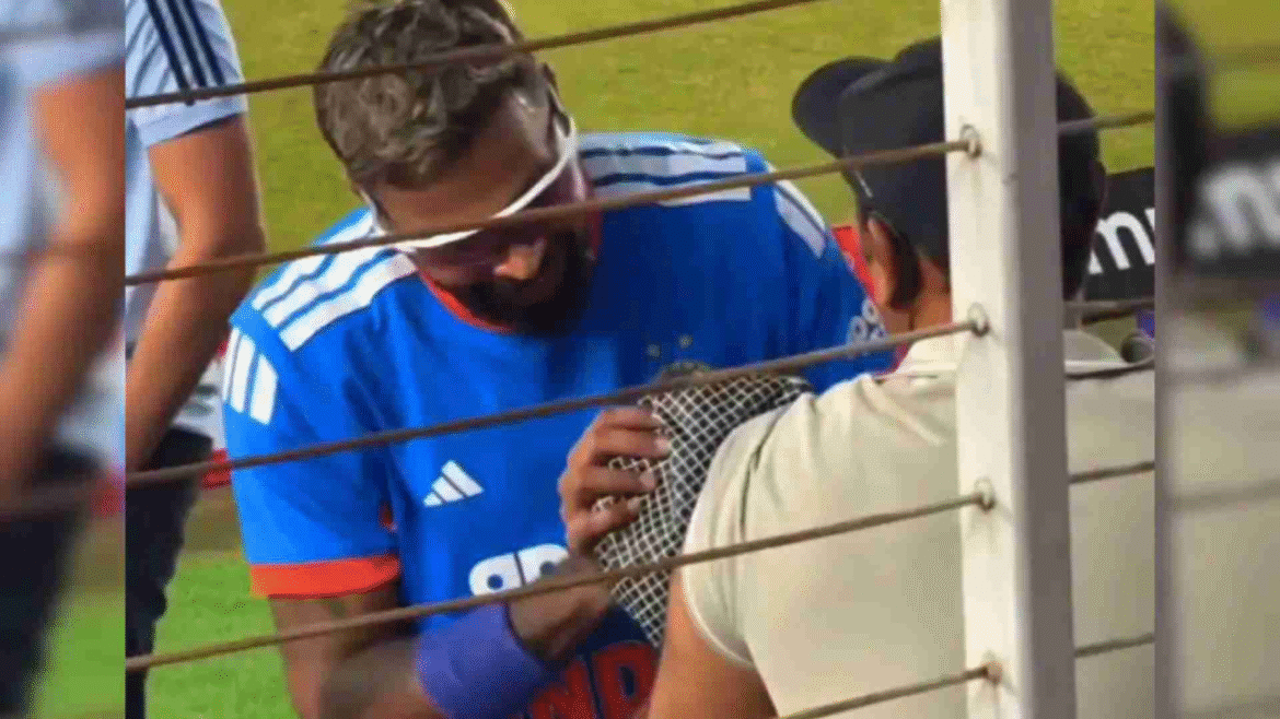 పాండ్యా సిక్సర్.. కెమెరామెన్‌కు గాయం
