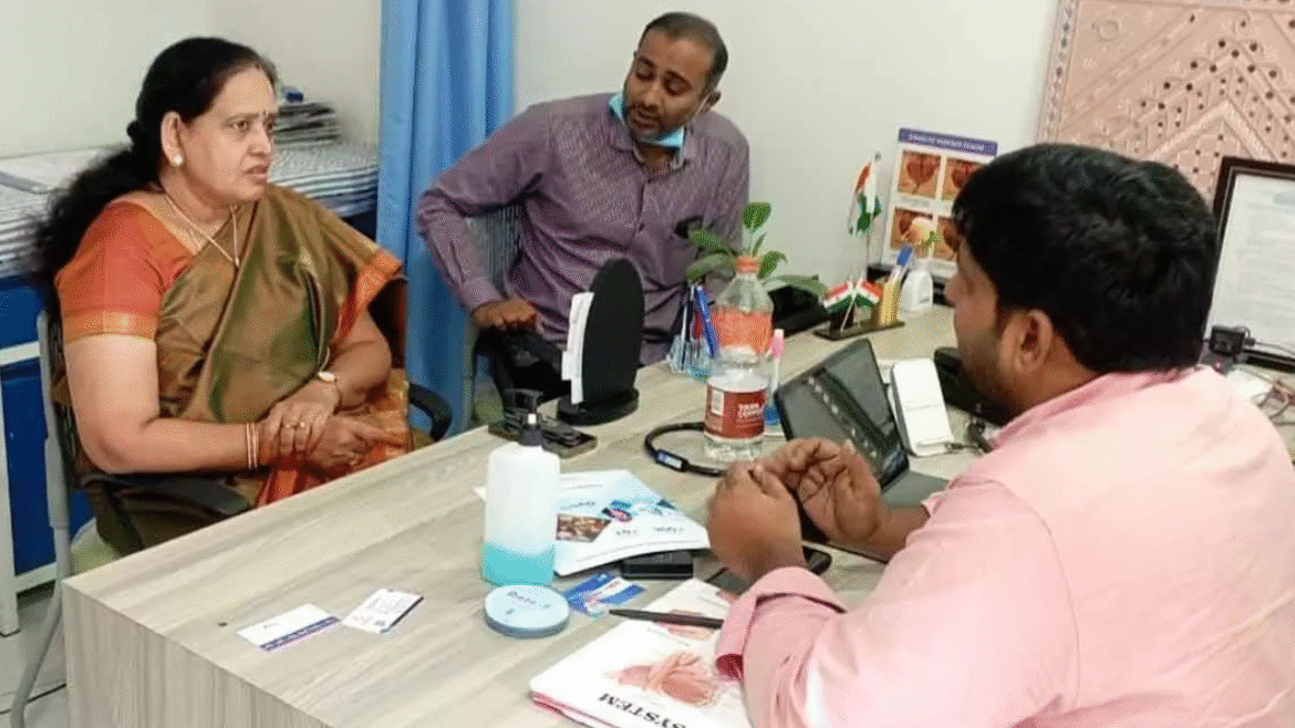 వేములవాడ ప్రైవేట్ ఆస్పత్రుల్లో డీఎంహెచ్‌వో తనిఖీ
